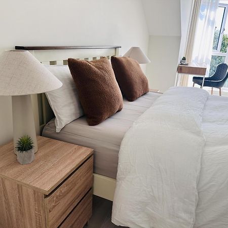 King Room With Ensuite In Dublin Clondalkin Εξωτερικό φωτογραφία